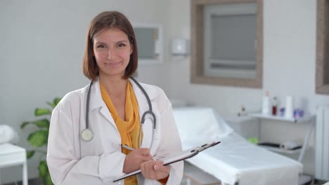 Smiling-female-doctor.